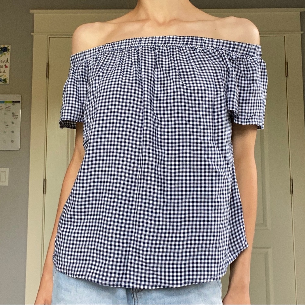Off the shoulder top - Picture 2 of 4